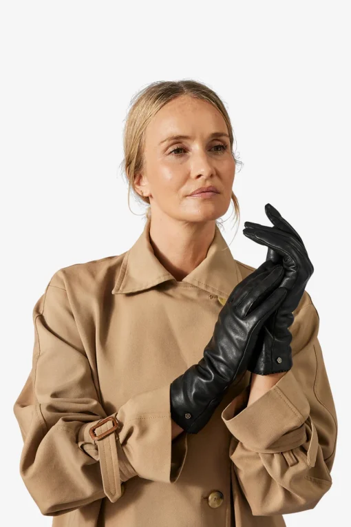 Adax glove Aura Black