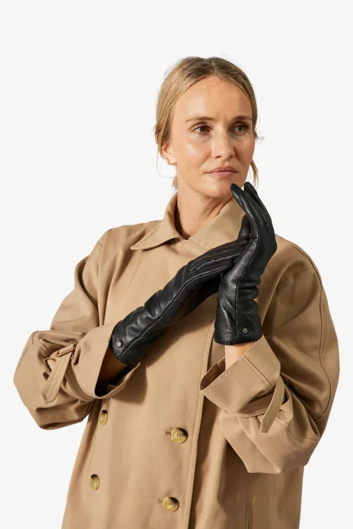 Adax glove Aura Black