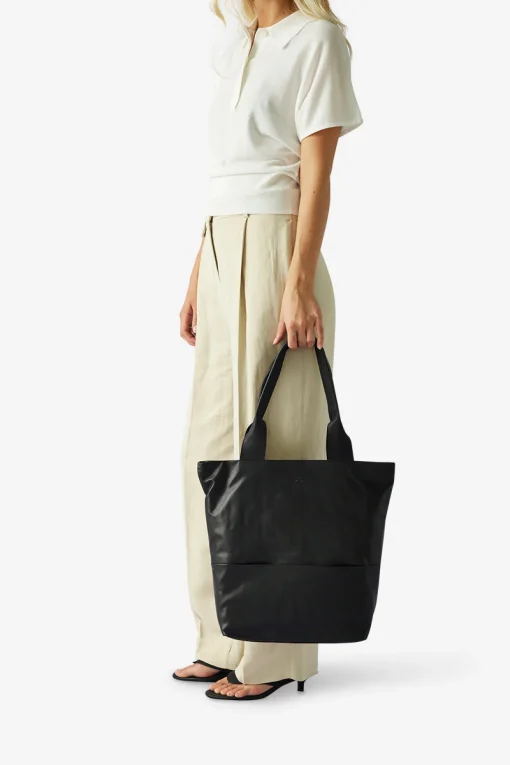 Amalfi shopper Lucia Black