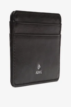 Chicago card holder Noel Black