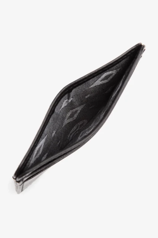 Chicago card holder Noel Black